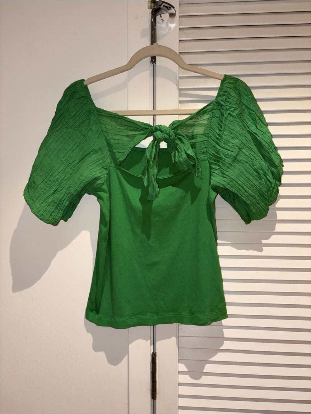 Loft Green Tie-Back Puff Sleeve Top